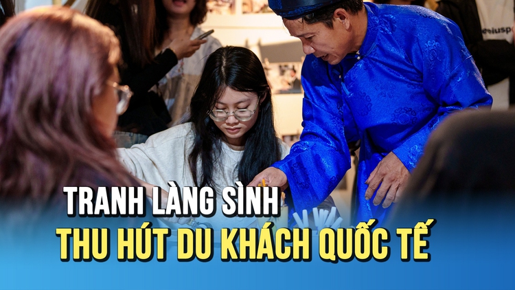 Khi di sản cố đô Huế sống lại trong thế giới đương đại: Tranh làng Sình hút du khách quốc tế 