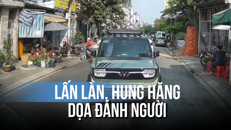 Tài xế lấn làn, bỏ xe giữa đường rồi quay lại dọa đánh người khác