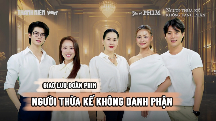 Hoa hậu Xuân Hạnh bị khán giả chửi mắng, Đình Mạnh run khi hôn Huỳnh Hồng Loan