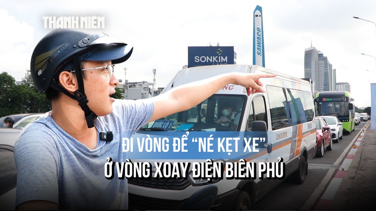 Thêm làn rẽ trái ở vòng xoay Điện Biên Phủ: Người dân bày cách đi vòng để 'né kẹt xe'