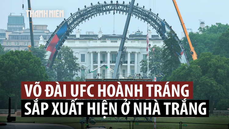 Ông Trump khoe lồng bát giác để đấu võ đài ở Nhà Trắng mừng ngày lập quốc