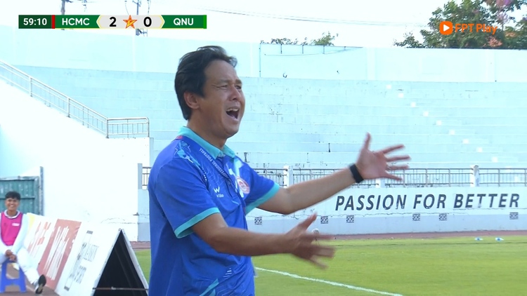 CLB TP.HCM thắng đậm Quy Nhơn United, giật luôn tốp 3 từ tay đối thủ 