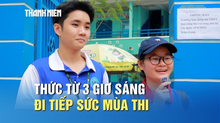 Dậy từ 3 giờ sáng, vượt hơn 1 tiếng đồng hồ để tiếp sức sĩ tử