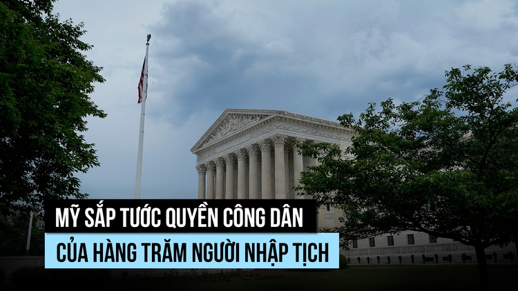 Hàng trăm người đã nhập tịch Mỹ có thể bị tước quốc tịch