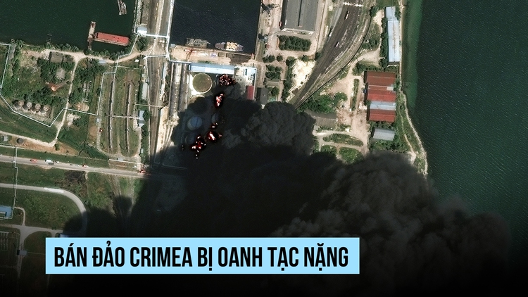 Ukraine oanh tạc dữ dội bán đảo Crimea