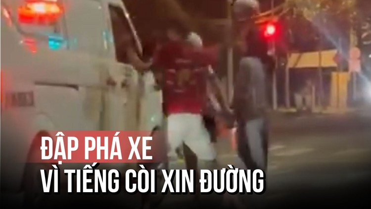 TP.HCM: Chặn đường đập phá xe chỉ vì tiếng còi?