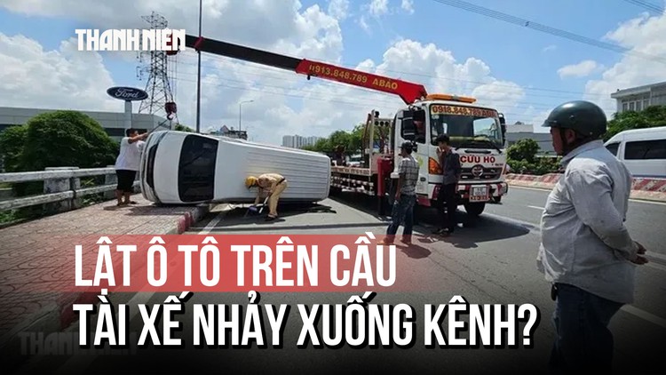 Hy hữu: Lật ô tô trên cầu An Lạc, tài xế bất ngờ nhảy xuống kênh