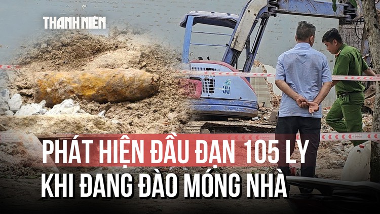 Đang đào móng nhà ở TP.HCM, nhóm công nhân tá hỏa phát hiện vật thể lạ dưới đất