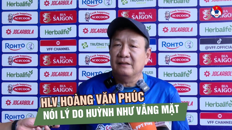 HLV Hoàng Văn Phúc nói về cuộc chuyển giao thế hệ ở đội tuyển nữ Việt Nam