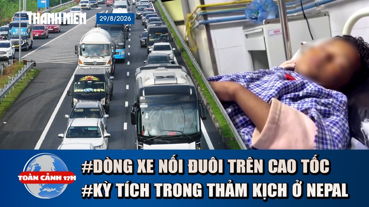 Toàn cảnh 17h: Ngày đầu nghỉ lễ, cao tốc đông nghẹt | Kỳ tích bé 8 tuổi leo cây thoát lũ dữ ở Nepal