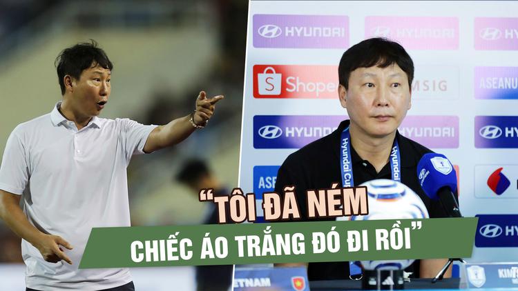 HLV Kim Sang-sik hài hước nói về chiếc áo trắng ‘nặng vía’ sau chiến thắng Indonesia