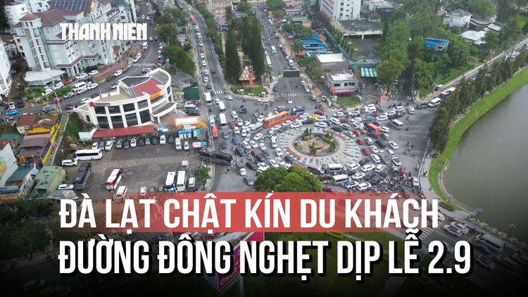 Đà Lạt ngày 1.9: Dòng xe ken đặc, du khách đổ về các điểm du lịch tăng mạnh