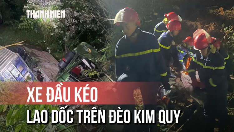 Hiện trường vụ xe đầu kéo lao dốc trên đèo Kim Quy