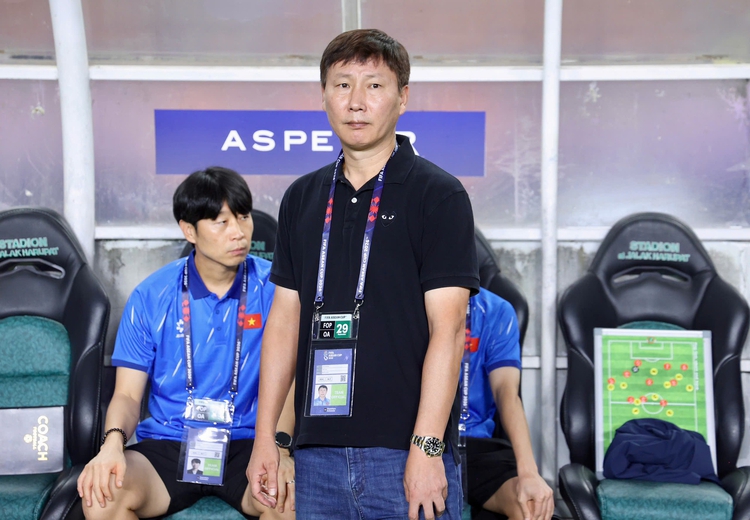 HLV Kim Sang-sik nhận thất bại đầu tiên, đội tuyển Việt Nam hết cơ hội vô địch FIFA ASEAN Cup