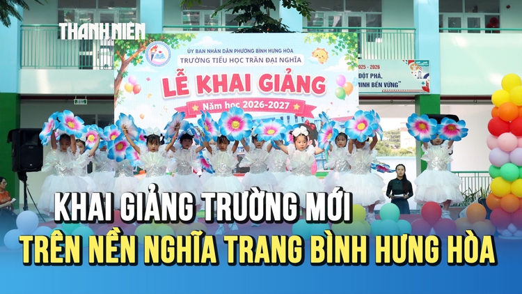 Rộn ràng khai giảng trường học mới trên nền nghĩa trang Bình Hưng Hòa