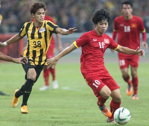Có một nét mới, dù vẫn là người duy nhất của U.23 Việt Nam được phép chơi tự do nhưng Công Phượng đã chơi hợp lý hơn rất nhiều, tích cực phối hợp cùng các đồng đội hơn