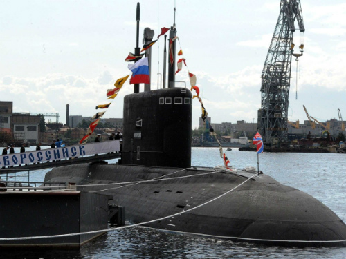 Chiếc tàu ngầm Novorossiysk thuộc lớp Varshavyanka của Hải quân Nga - Ảnh: AFP