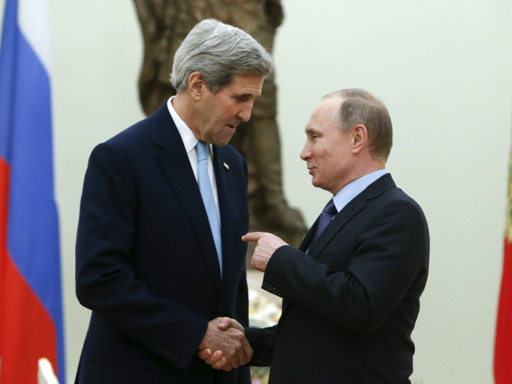 Ngoại trưởng Mỹ John Kerry đã cho thấy dấu hiệu xích gần lại với Nga trong quan điểm về chính quyền Assad - Ảnh: Reuters