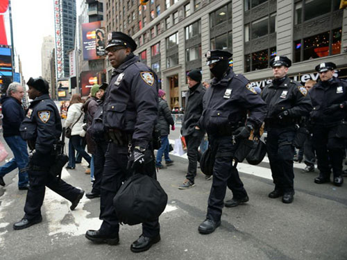 Chính quyền New York tăng cường lực lượng cảnh sát tại quảng trường Thời Đạii