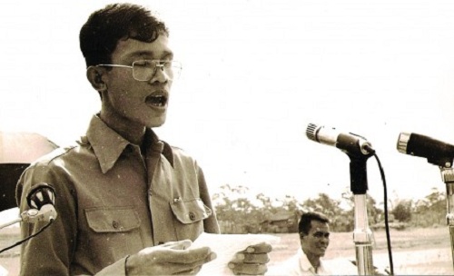 Hình ảnh ông Hun Sen thời trẻ - Ảnh chụp màn hình