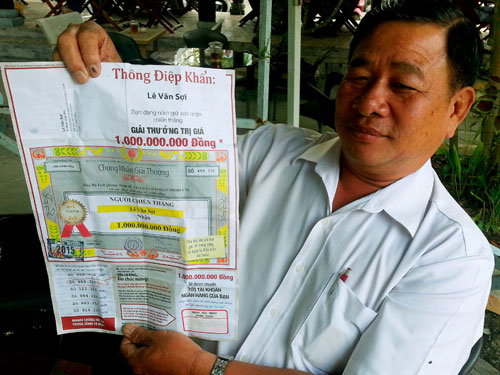 Ông Sợi và “thông điệp khẩn” trúng thưởng 1 tỉ đồng - Ảnh: Trần Thanh Phong