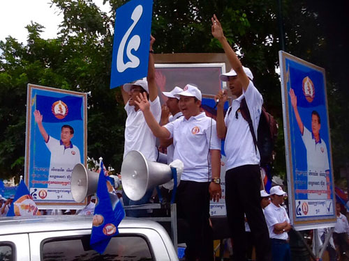 Đảng CPP vận động tranh cử ở Phnom Penh năm 2013 - Ảnh: Minh Quang