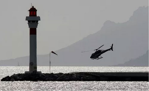 Hình ảnh chiếc trực thăng sẽ đưa đón các sao ở Cannes 2015 - Ảnh AFP