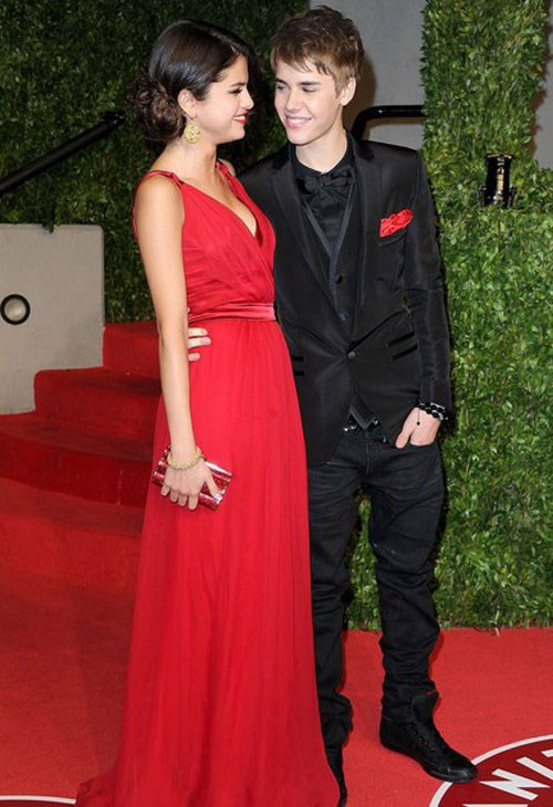Cặp ngôi sao đẹp đôi Justin Bieber và Selena Gomez thuở đầu hẹn hò - Ảnh AFP