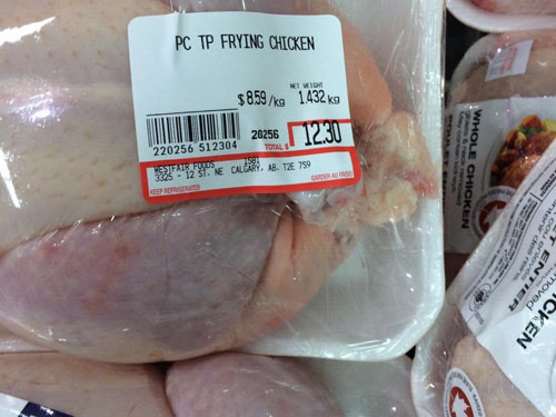 Giá sản phẩm gà tại Mỹ do Hiệp hội Chăn nuôi gia cầm Đông Nam bộ cung cấp cho thấy không hề rẻ