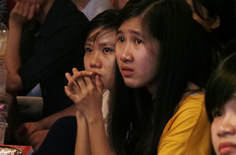 Nhiều sinh viên đã khóc qua những buổi nói chuyện về đạo đức của tiến sĩ Nguyễn Đông Hải - Ảnh: Minh Luân
