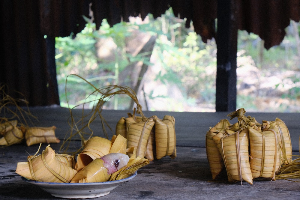Nghề làm bánh dừa có truyền thống gần 100 năm ở miền Tây