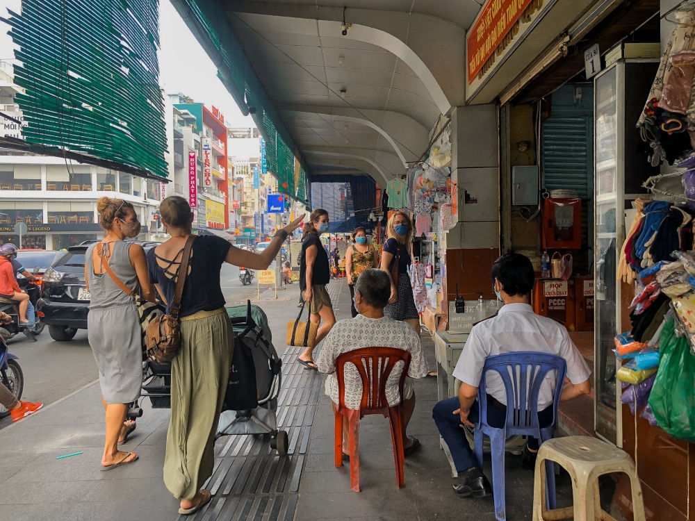 Chợ Tân Định năm ‘Cô vy’: khó ‘buôn’ cũng khó bỏ