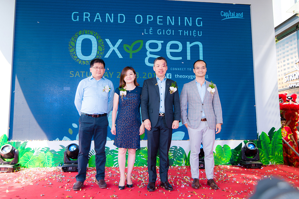 Ban giám đốc CapitaLand Việt Nam và ông Đỗ Sơn Dương đối tác co-working space Toong