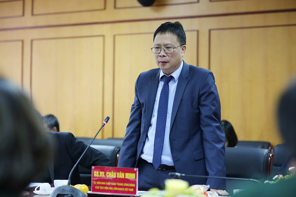 Giáo sư-Viện sĩ Châu Văn Minh phát biểu tại sự kiện
