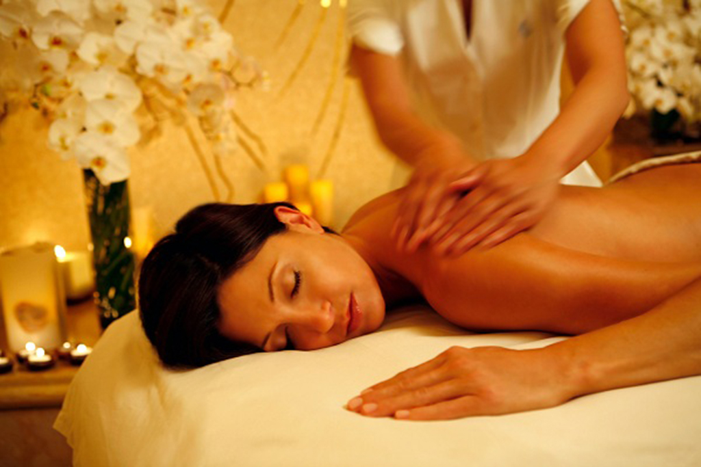 Chọn mua giường massage ở những nhà cung cấp lớn có uy tín 