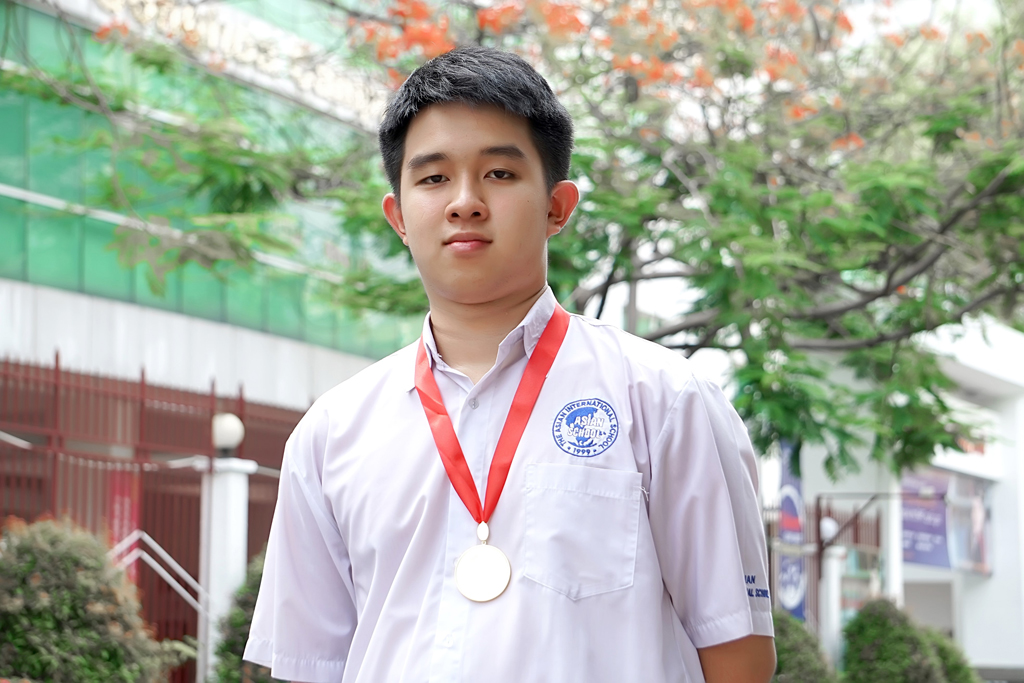 HS Phạm Việt Hà đạt Huy chương vàng môn Toán kỳ thi Olympic tháng 4 lần 3