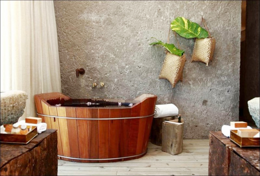 Bồn tắm bằng gỗ dáng oval phù hợp cho cả spa, gia đình