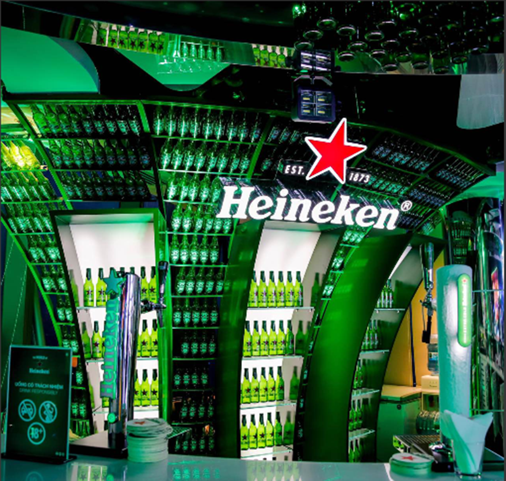 “The World of Heineken” là chuyến hành trình khám phá đầy sống động với những câu chuyện truyền cảm hứng về Heineken ngay giữa bầu trời Sài Gòn