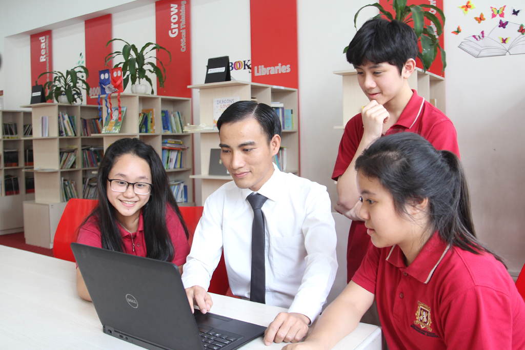 Thầy Phan Thành Luân và dự án STEM “Tay đua siêu hạng”