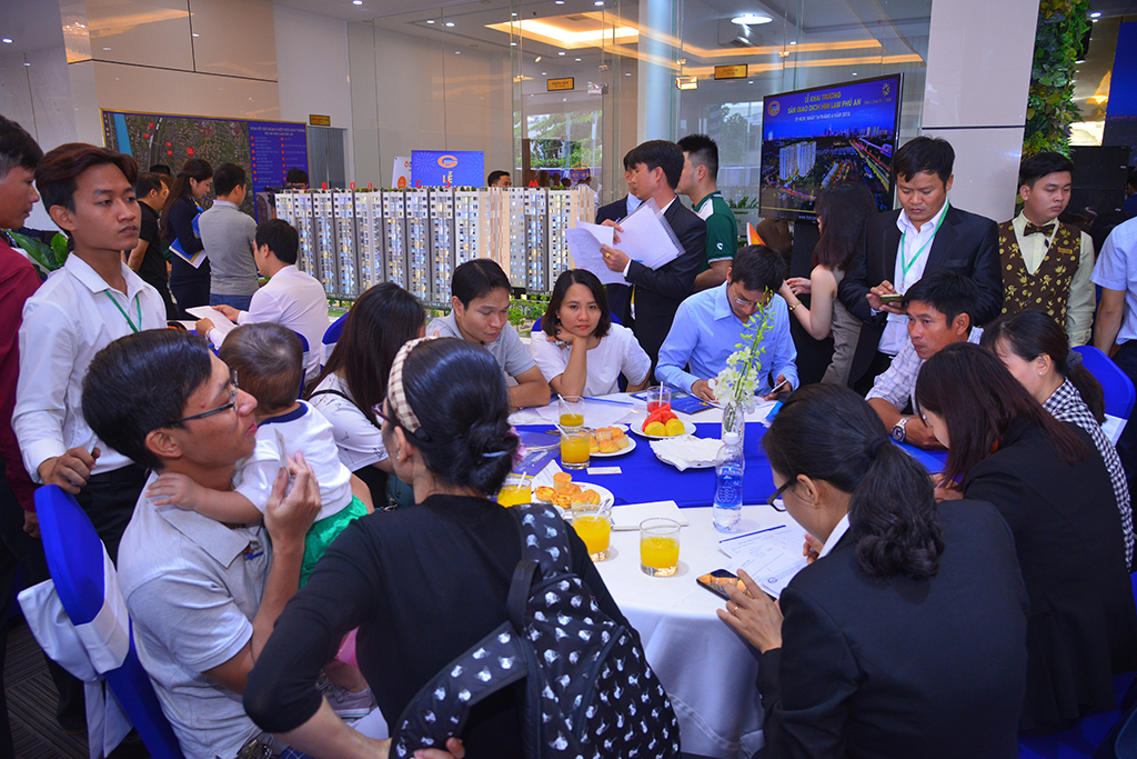 Dự án Him Lam Phú An - quận 9 đang thu hút sự quan tâm của khách hàng nhờ vị trí tốt, tiện ích hiện đại và giá bán hợp lý 