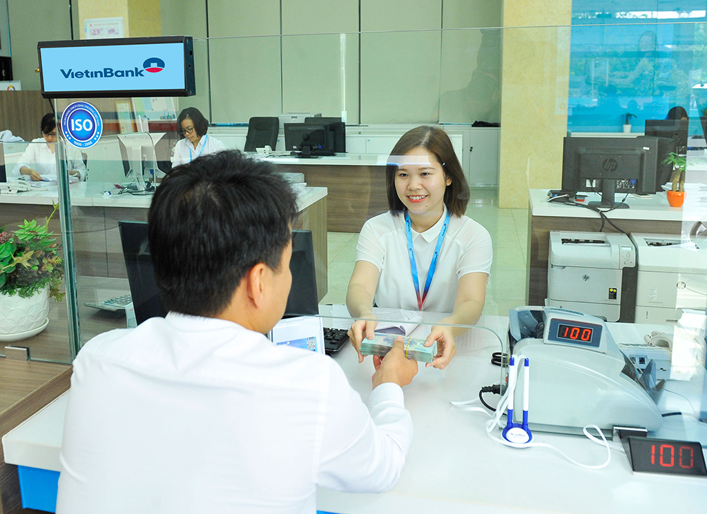 Khách hàng an tâm thực hiện những kế hoạch về tài chính khi có sự đồng hành của VietinBank