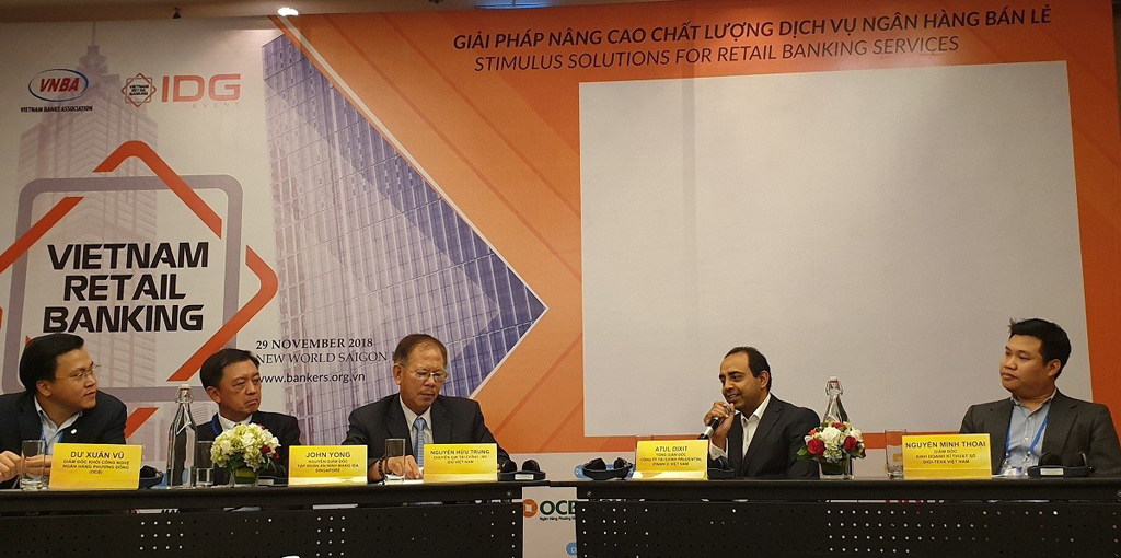 Ông Atul Dixit, Tổng giám đốc Prudential Finance, phát biểu tại Diễn đàn Ngân hàng Bán lẻ Việt Nam năm 2018