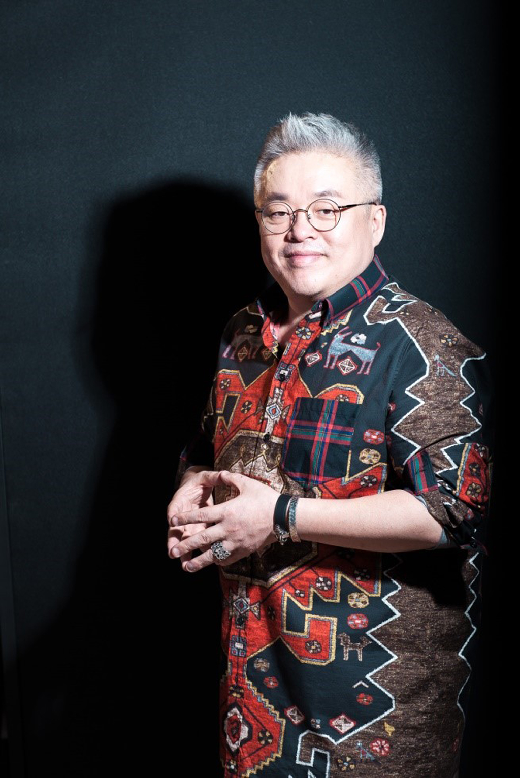 Kim Hyung Suk là nhà soạn nhạc có nhiều sáng tác nhất Hàn Quốc