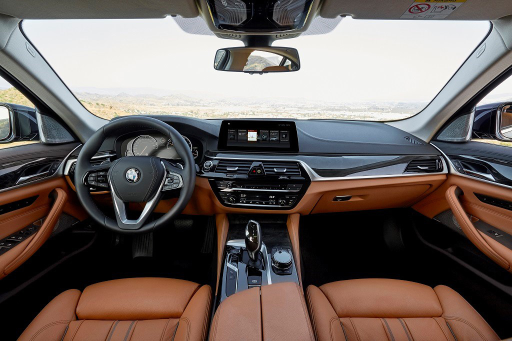BMW 5-Series mới sở hữu thiết kế được trau chuốt nhiều hơn