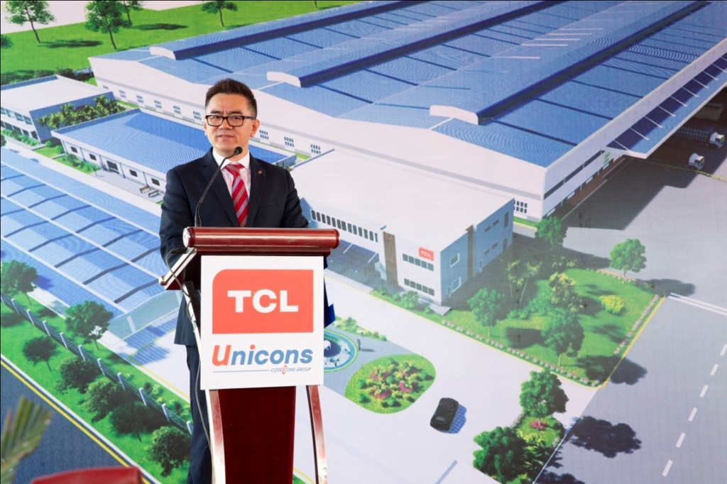Ông Kevin Wang - CEO của TCL Electronics phát biểu tại buổi lễ