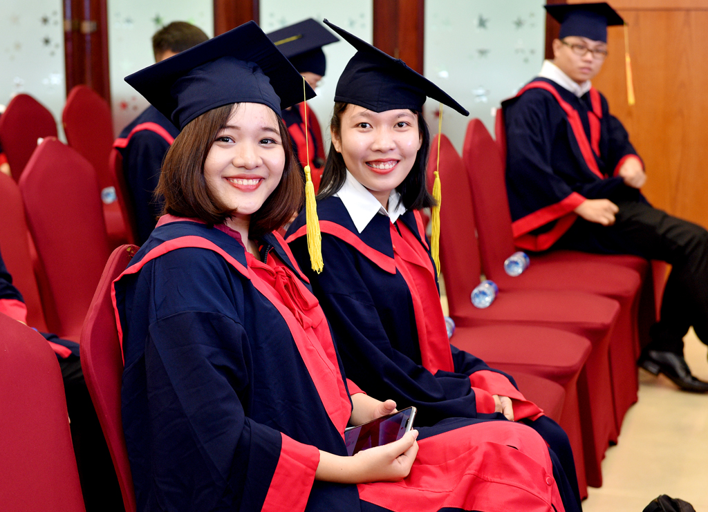 Sinh viên Trường ĐH Gia Định trong lễ tốt nghiệp