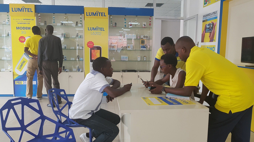 Ví điện tử Lumicash dẫn dắt thị trường thanh toán điện tử của Burundi, nhờ được thiết kế “may đo” phù hợp nhu cầu người dân