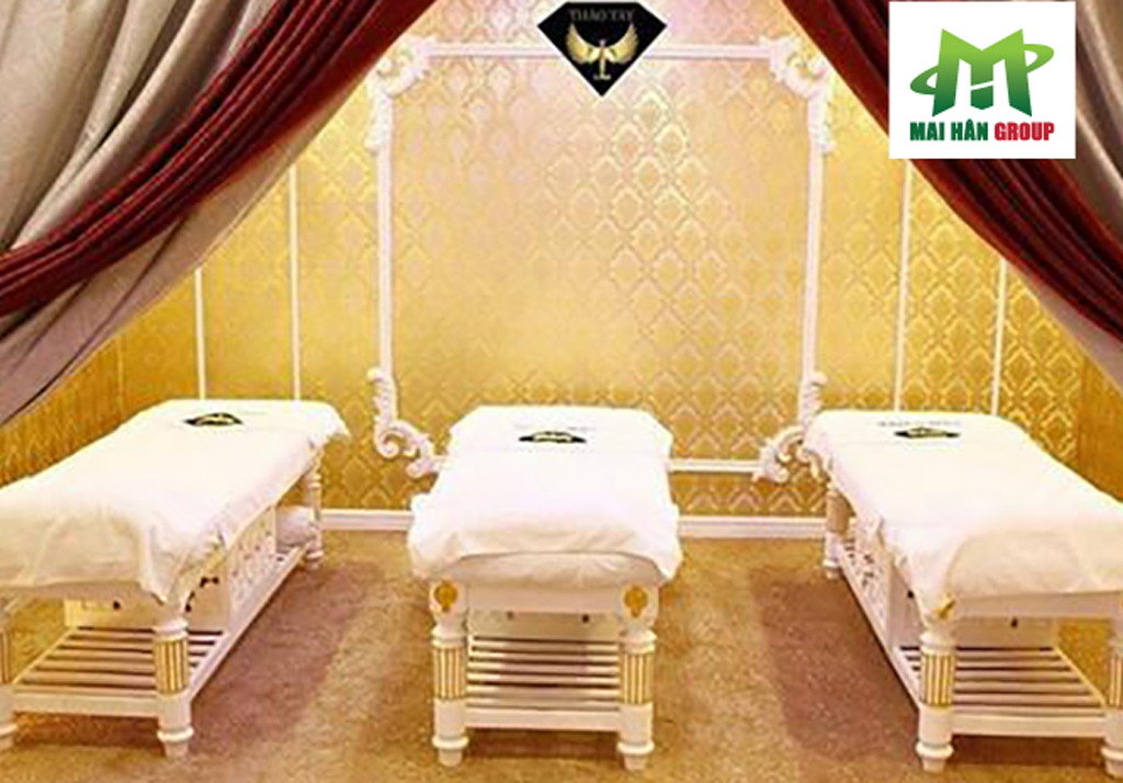 Giường massage chân gỗ tại Mai Hân