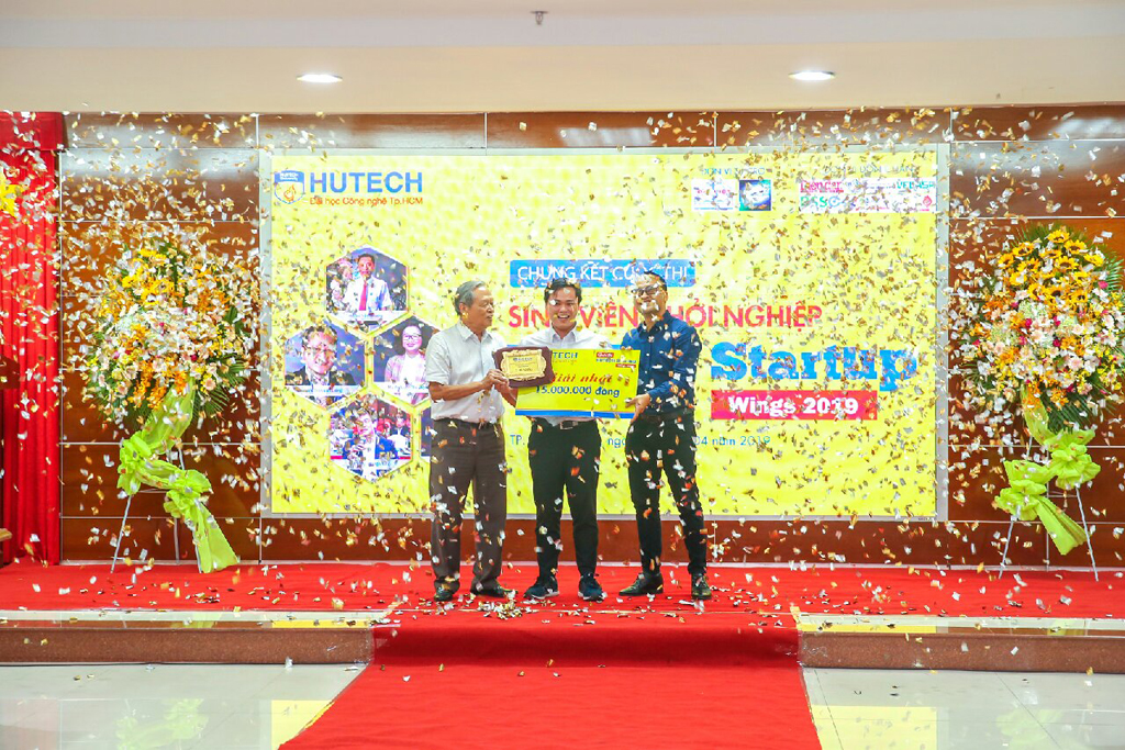 Sinh viên Mã Phú Cường giành ngôi Quán quân cuộc thi Sinh viên khởi nghiệp HUTECH Startup Wings 2019