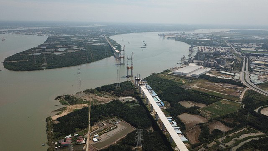 Cầu Bình Khánh - đường cao tốc Bến Lức Long Thành 